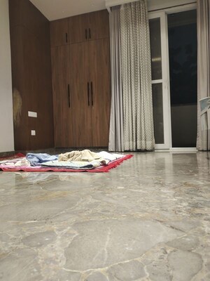 Furnished Amenities in 3 BHK Builder Floor at East Of Kailash – for Rent