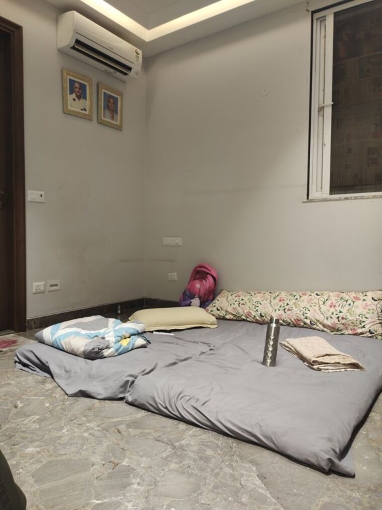 undefined, east of kailash 3 Bedroom 1800 Sq.Ft. Builder Floor In East Of Kailash Delhi 10746904