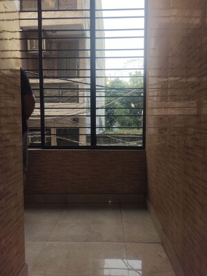 Room in 2 BHK Builder Floor at Lajpat Nagar 4 – for Rent
