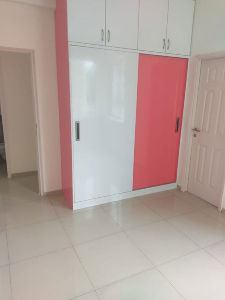 Room, emaar-mgf-emerald-hills 2 Bedroom 214 Sq.Yd. Builder Floor In Sector 65 Gurgaon 10746932