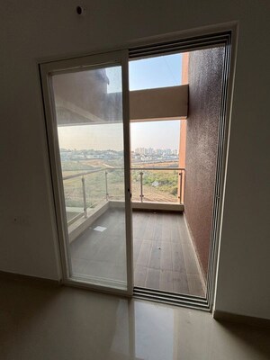 Room in 2 BHK Apartment at ARV Newtown, Pisoli – for Rent