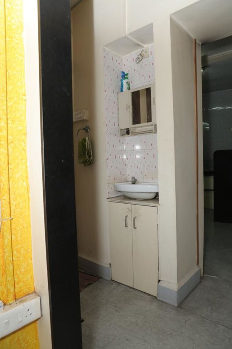 Bathroom, vrundavan-heights 2 Bedroom 900 Sq.Ft. Apartment In Kothrud Pune 10746948