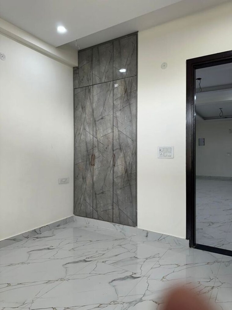 Room, sector 72 3 Bedroom 1150 Sq.Ft. Builder Floor In Sector 72 Gurgaon 10739336