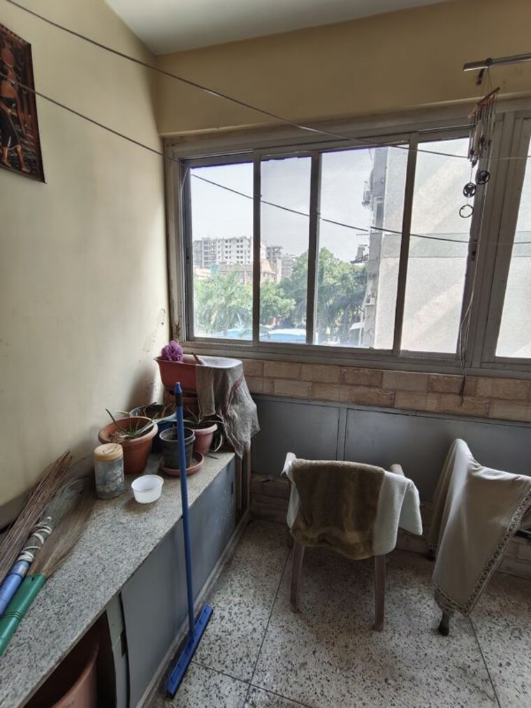 Other, sector 22 dwarka 3 Bedroom 1650 Sq.Ft. Apartment In Sector 22 Dwarka Delhi 10746995