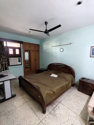 Room in 3 BHK Apartment at Sector 22 Dwarka – for Sale