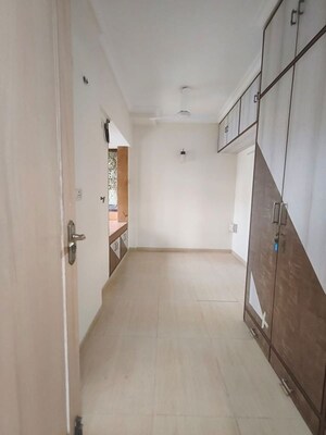 Building Lobby in 2 BHK Apartment at Venus Tower Andheri, Andheri West – for Rent