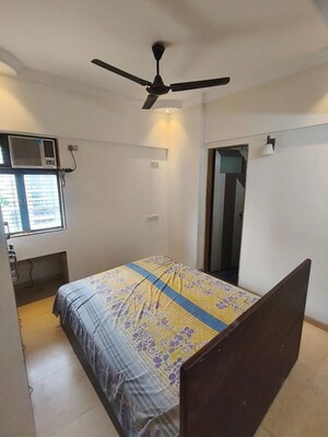 Bedroom in 2 BHK Apartment at Venus Tower Andheri, Andheri West – for Rent