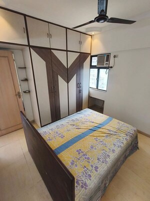 Bedroom in 2 BHK Apartment at Venus Tower Andheri, Andheri West – for Rent