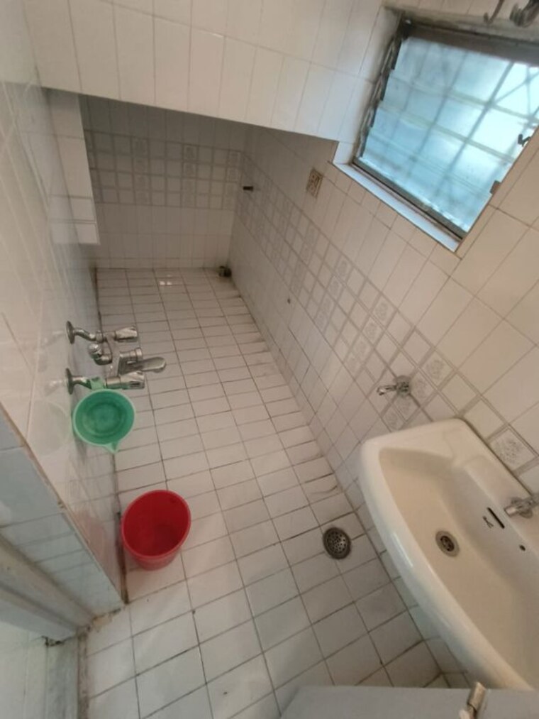 Bathroom, hermes-heritage-homes 2 Bedroom 1500 Sq.Ft. Villa In Shastrinagar Pune 10747057