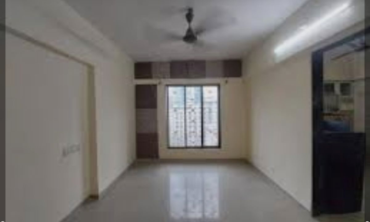 Room in 2 BHK Apartment at Nakshatra Galaxy, Majiwada – for Rent