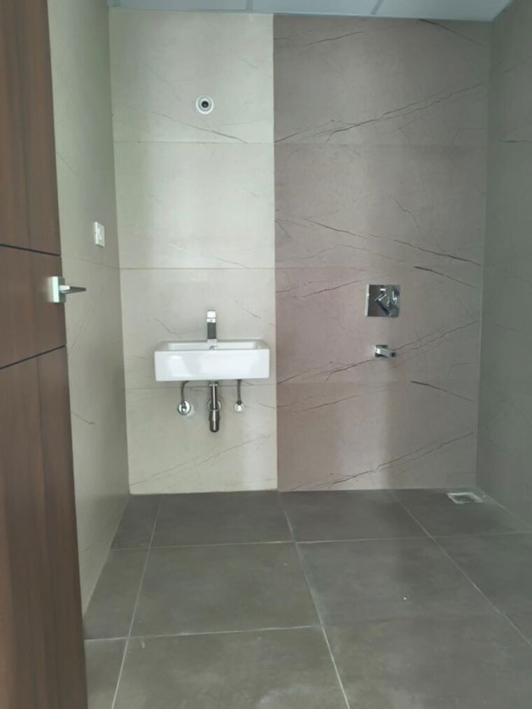 Bathroom, hallmark-skyrena 3 Bedroom 1935 Sq.Ft. Apartment In Narsingi Hyderabad 10747071