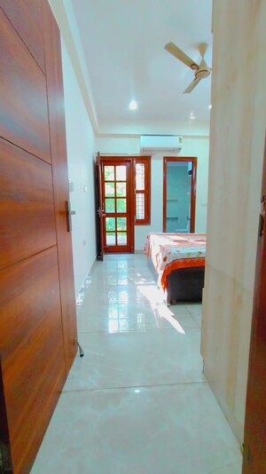 Building Lobby in 2 BHK Builder Floor at Sector 31 – for Rent