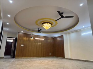 Furnished Amenities in 4 BHK Builder Floor at Saket – for Sale