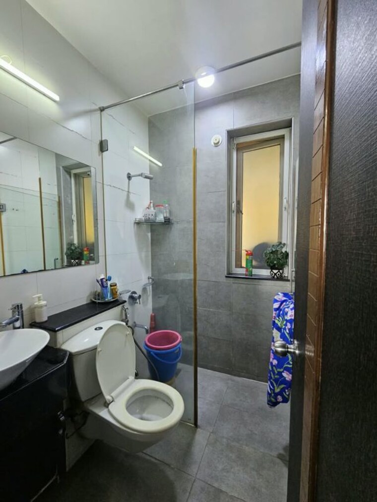 Attached Bathroom, sheth-vasant-lawns 2 Bedroom 840 Sq.Ft. Apartment In Laxmi Nagar Thane 10747147