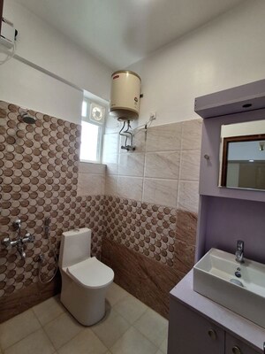 Bathroom in 3 BHK Apartment at Sanjay Nagar – for Rent
