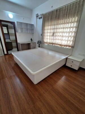 Room in 3 BHK Apartment at Sanjay Nagar – for Rent
