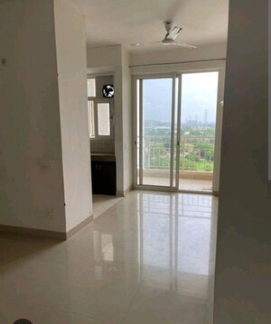 Room in 2 BHK Apartment at Dosti Imperia Phase II, Ghodbunder Road – for Sale