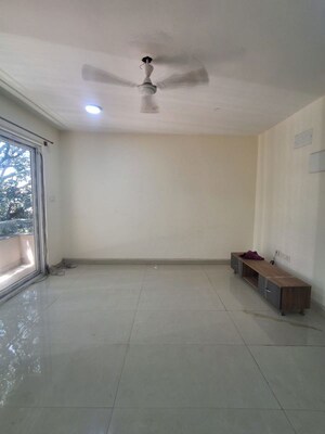 Room in 3 BHK Apartment at Hmt Layout – for Rent