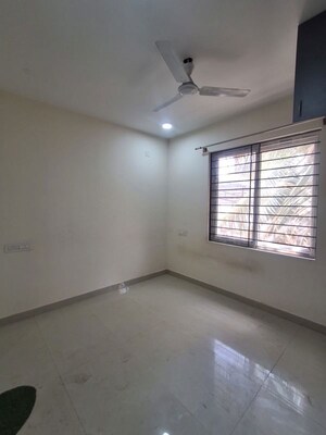 Room in 3 BHK Apartment at Hmt Layout – for Rent