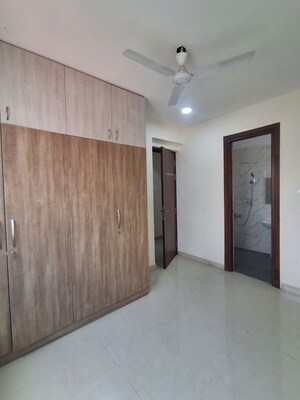 Room in 3 BHK Apartment at Hmt Layout – for Rent