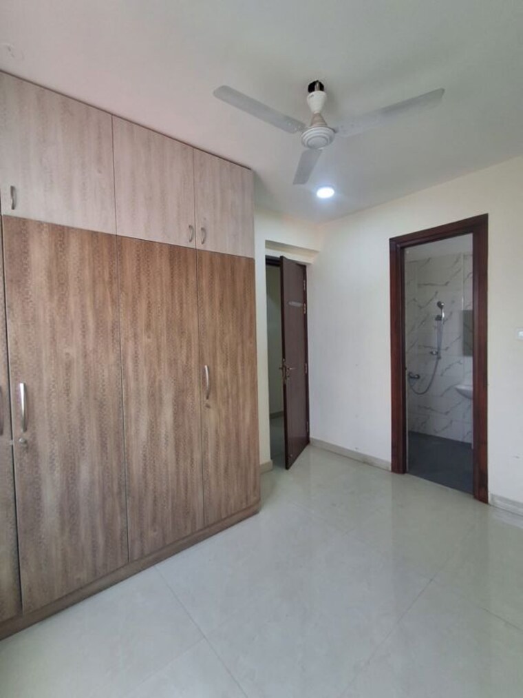 Room, hmt layout 3 Bedroom 1500 Sq.Ft. Apartment In Hmt Layout Bangalore 10747197