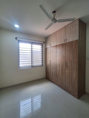 Room in 3 BHK Apartment at Hmt Layout – for Rent
