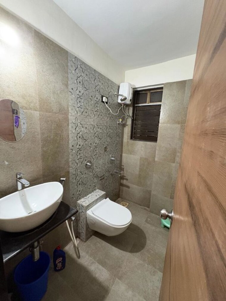 Bathroom, horizon-bhumi 2 Bedroom 648 Sq.Ft. Apartment In Ghodbunder Road Thane 10747188