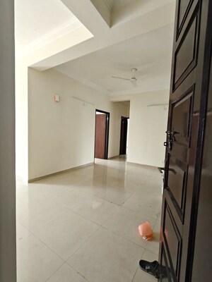 Room in 3 BHK Apartment at Capital Athena, Sector 1 Greater Noida – for Sale