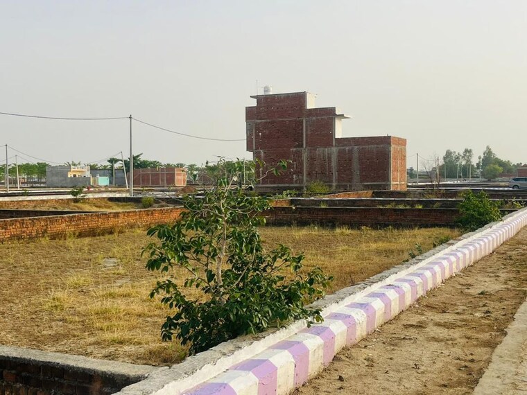 undefined, azad nagar  1000 Sq.Ft. Plot In Azad Nagar Lucknow 10747244