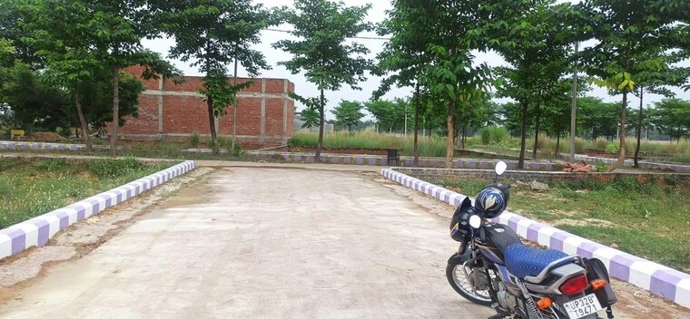 undefined, azad nagar  1000 Sq.Ft. Plot In Azad Nagar Lucknow 10747244
