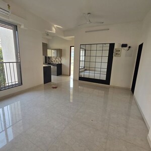 Living Room in 2 BHK Apartment at Chembur – for Rent