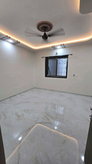 Room in 1 BHK Apartment at Manish CHS, Lokmanya Nagar – for Rent