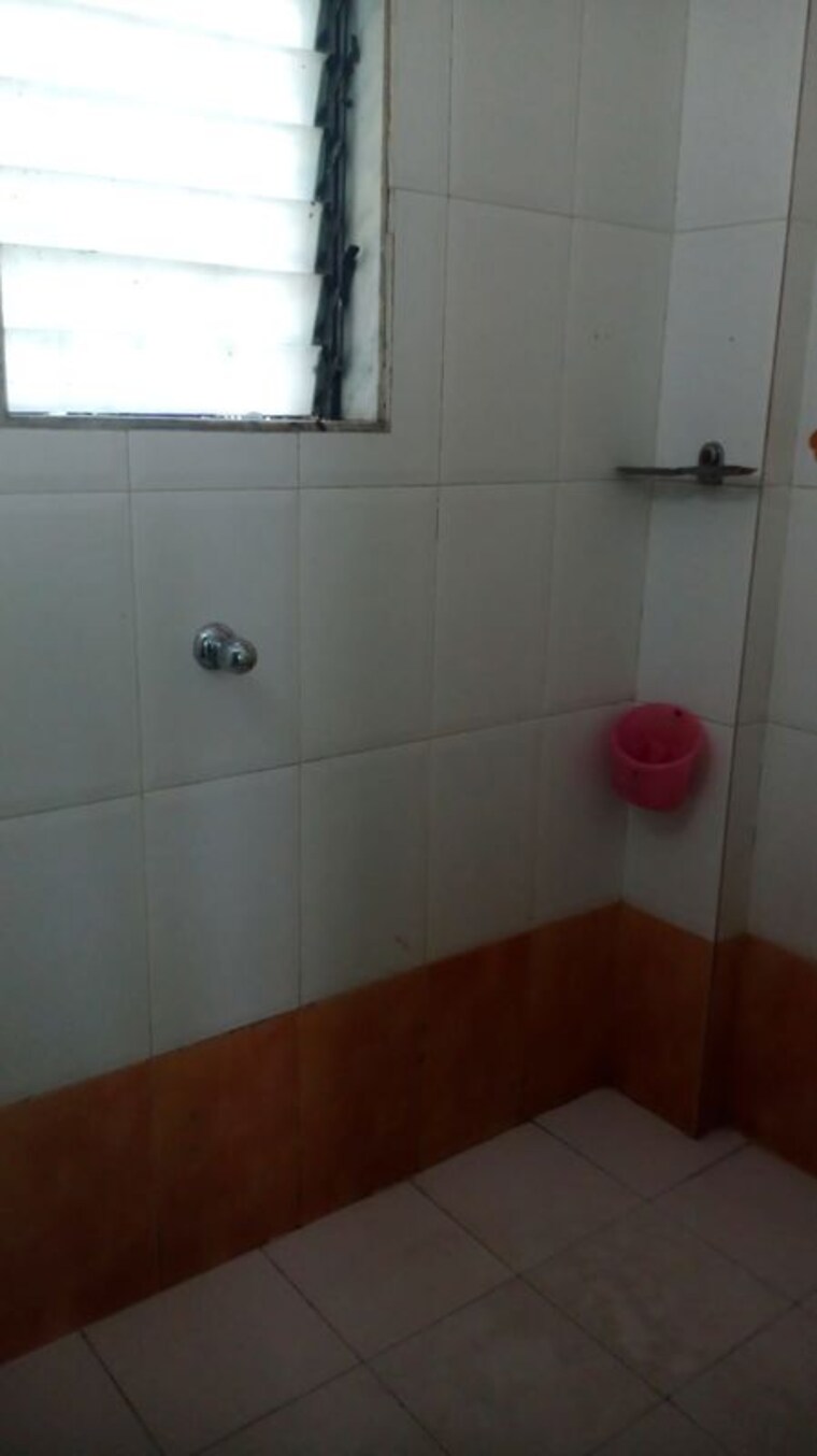 Bathroom, cosmos-hills 1 Bedroom 430 Sq.Ft. Apartment In Pokhran Road No One Thane 10747273