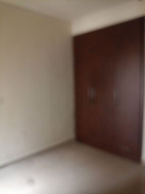 Room in 4 BHK Apartment at AWHO Shanti Vihar, Sector 95 – for Rent