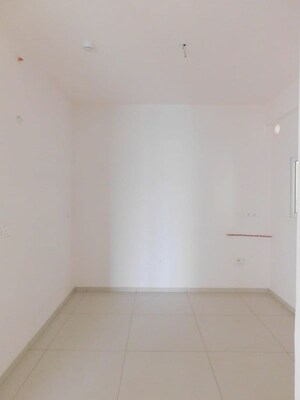 Room in 3 BHK Apartment at Rajapushpa Imperia, Tellapur – for Sale