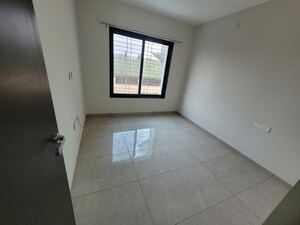 Room in 2 BHK Apartment at Mittal Sun City Ambegaon, Ambegaon Budruk – for Rent