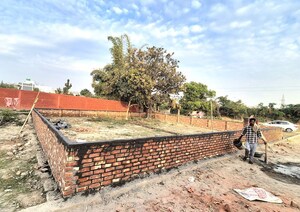  Plot For Sale in Namberdar Farm