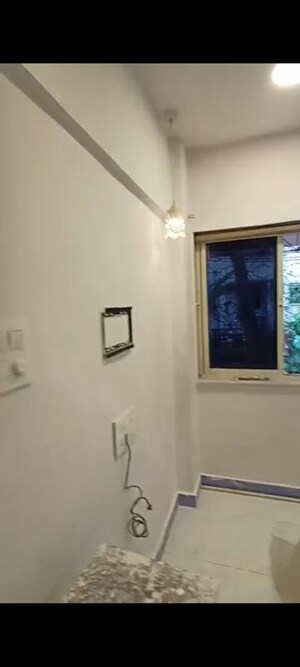 Furnished Amenities in 1 BHK Apartment at Andheri CHS, Andheri West – for Rent