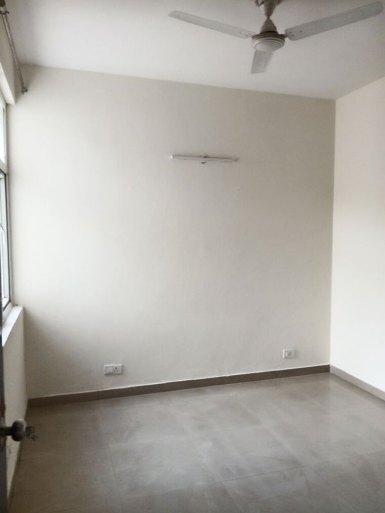 Room, mahagun-my-woods 3 Bedroom 1520 Sq.Ft. Apartment In Sector 16c Greater Noida Greater Noida 10747358