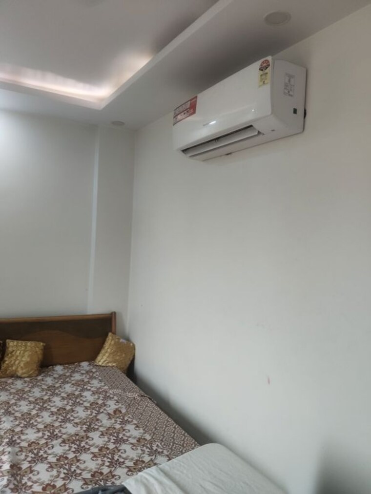 Room, west delhi 1 RK 210 Sq.Ft. Builder Floor In West Delhi Delhi 10747366