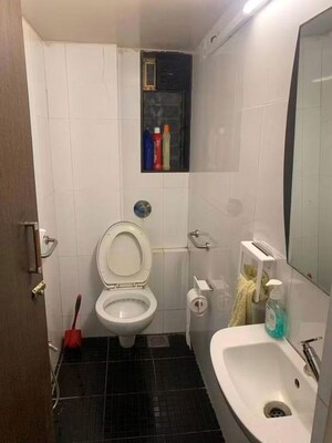 Bathroom in 1 BHK Apartment at Andheri Heights, Andheri East – for Rent