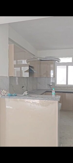 Bathroom in 5 BHK Apartment at RPS Auria, Sector 88 – for Rent