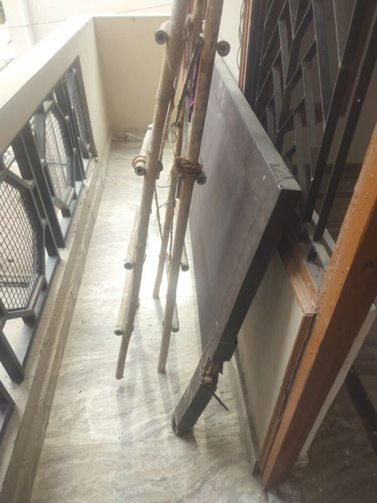 Balcony, maidan garhi 1 Bedroom 500 Sq.Ft. Builder Floor In Maidan Garhi Delhi 10747390