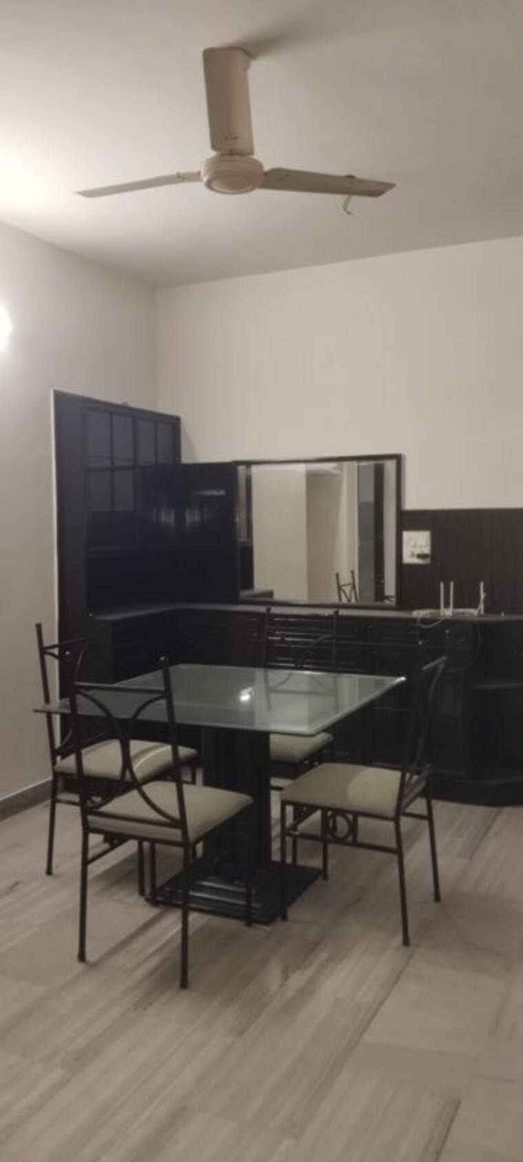 Kitchen, sarita vihar 3 Bedroom 1950 Sq.Ft. Apartment In Sarita Vihar Delhi 10747394