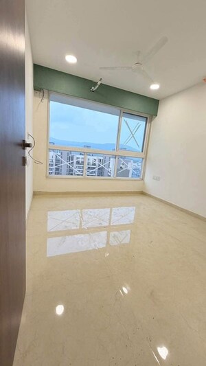 2 BHK Apartment For Rent in Group Satellite Elegance, Goregaon East