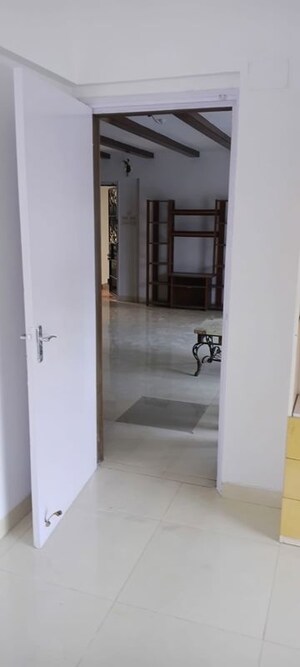 Room in 3 BHK Apartment at Karia Konark Campus, Viman Nagar – for Rent