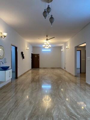 Room in 3 BHK Apartment at Geetanjili Indira, Indiranagar – for Rent