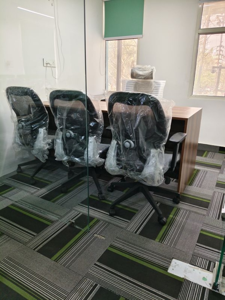 Gym, sector 3 Commercial Office Space 2500 Sq.Ft. In Sector 3 Noida 10747487
