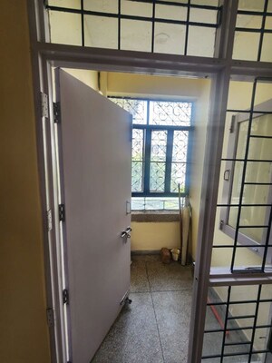 Building Lobby in 2 BHK Builder Floor at Ansal Sushant Floors, Sushant Lok ii – for Sale