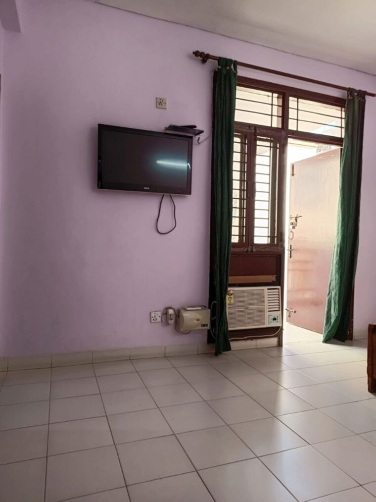 Room, ansal-sushant-floors 2 Bedroom 900 Sq.Ft. Builder Floor In Sushant Lok ii Gurgaon 10747496